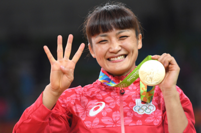 伊調馨選手